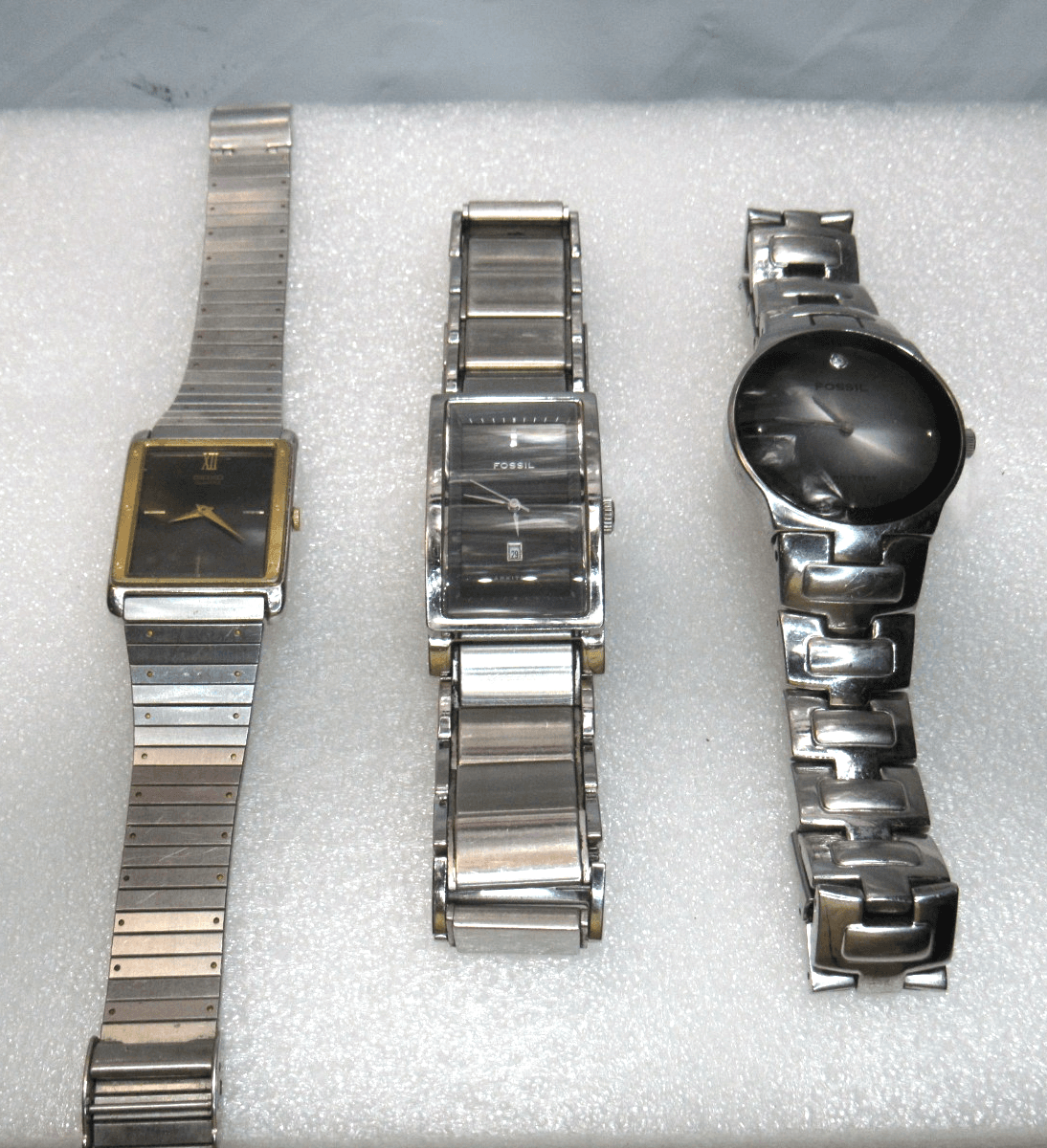 3 Vintage Mens Fossil / Seiko Wrist Watch Lot FS-3028 FS-2984 8620-5140 (i94j) - Thumbnail 2
