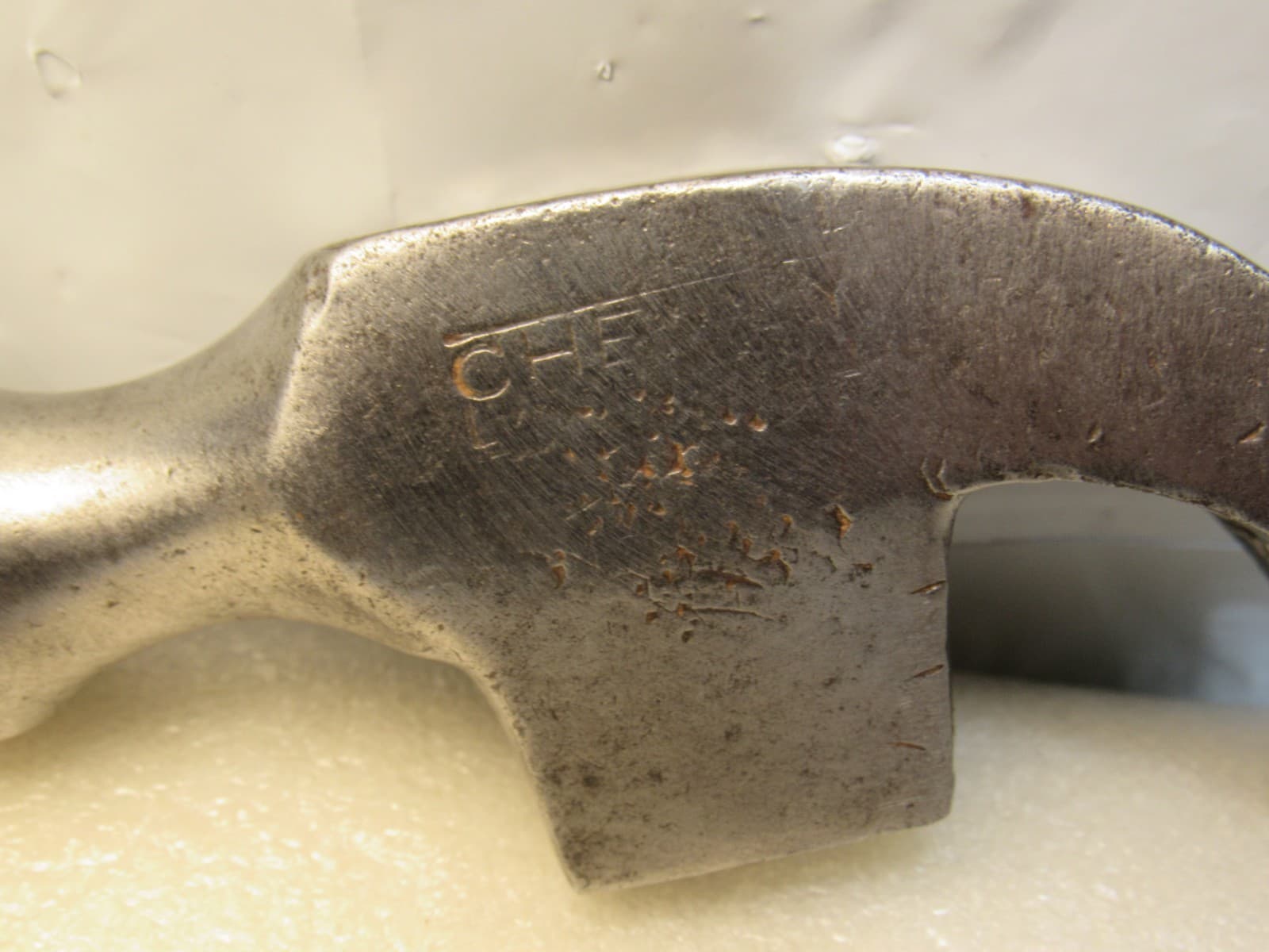 Vintage Cheney Nail Holding Curved Claw Hammer Head 1 lb. V5S - Thumbnail 2
