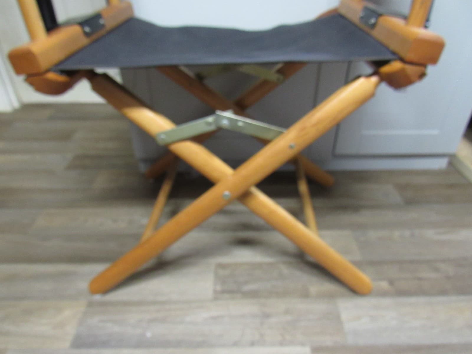 Vintage Gold Medal 33" Director's Chair w/ Arm Extensions Folding Wood Frame Y10 - Thumbnail 5