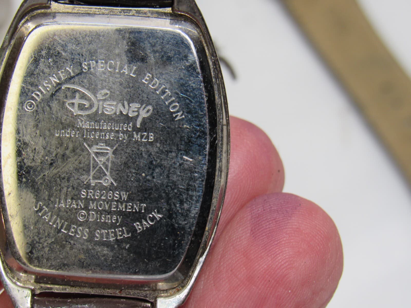 8 Disney Mickey & Minnie Mouse Mixed Untested Quartz Watches (K36K) - Thumbnail 11