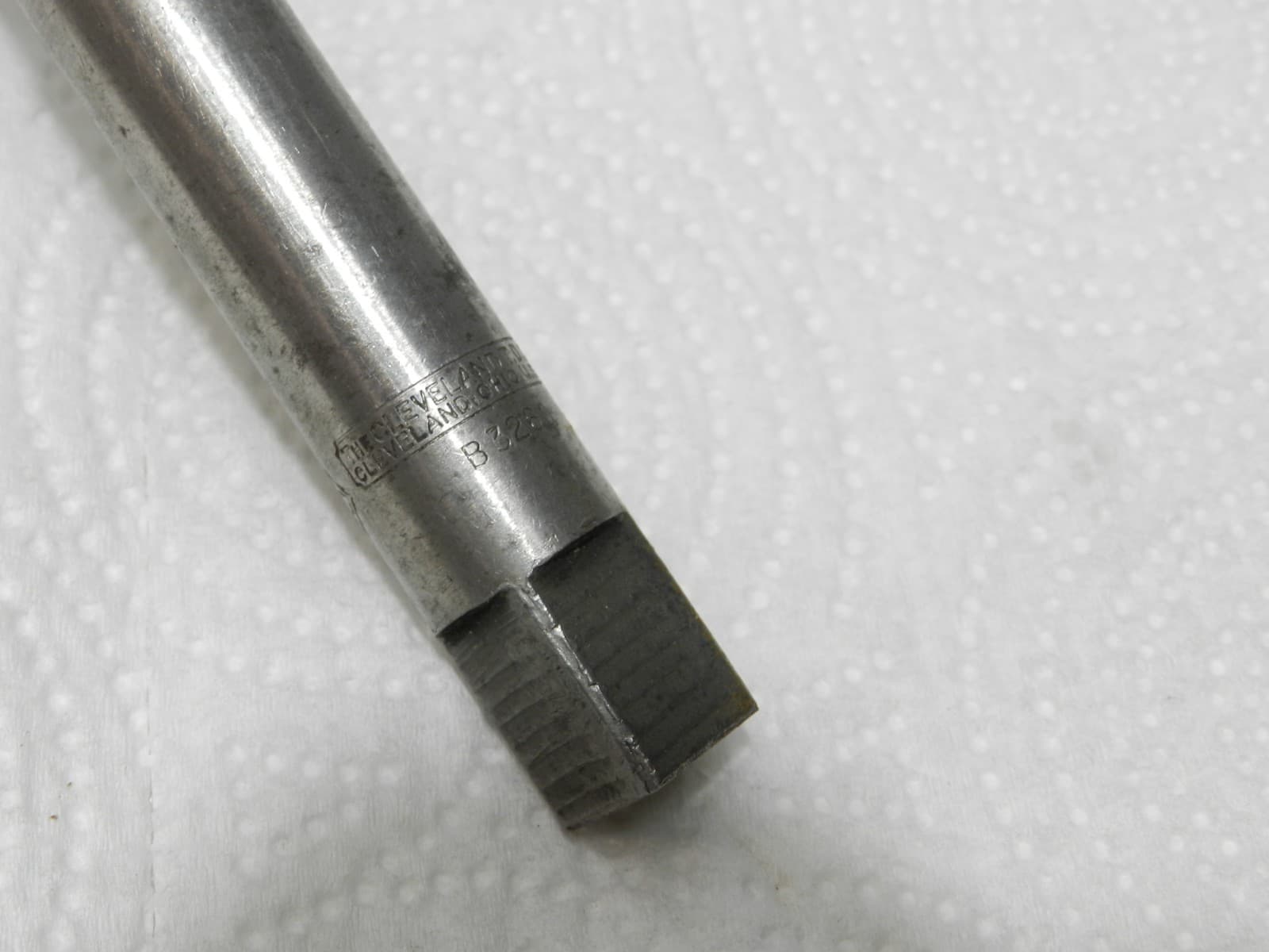 Cleveland 5/8 O. D. Hand Reamer Straight Shank Spiral Flute 8 flutes (C39JJ) - Thumbnail 2