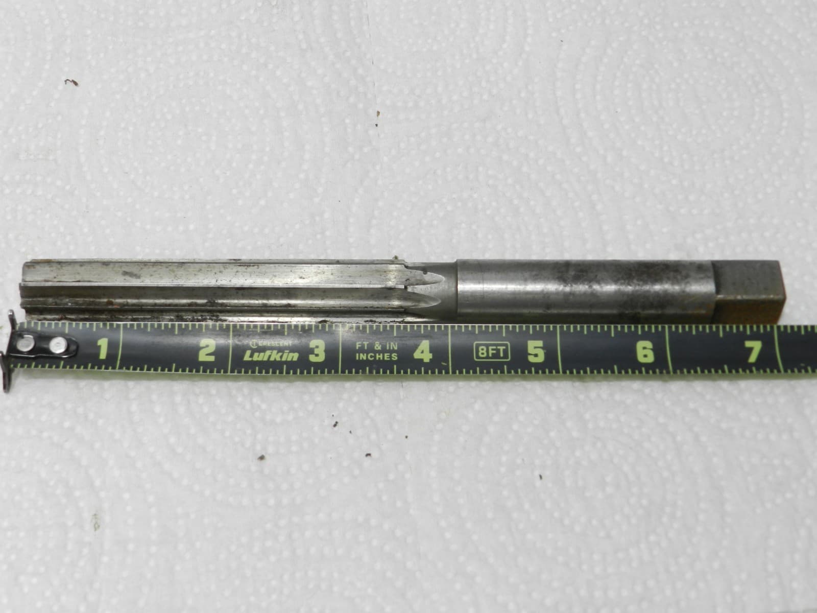 Cleveland 5/8 O. D. Hand Reamer Straight Shank Spiral Flute 8 flutes (C39JJ) - Thumbnail 5