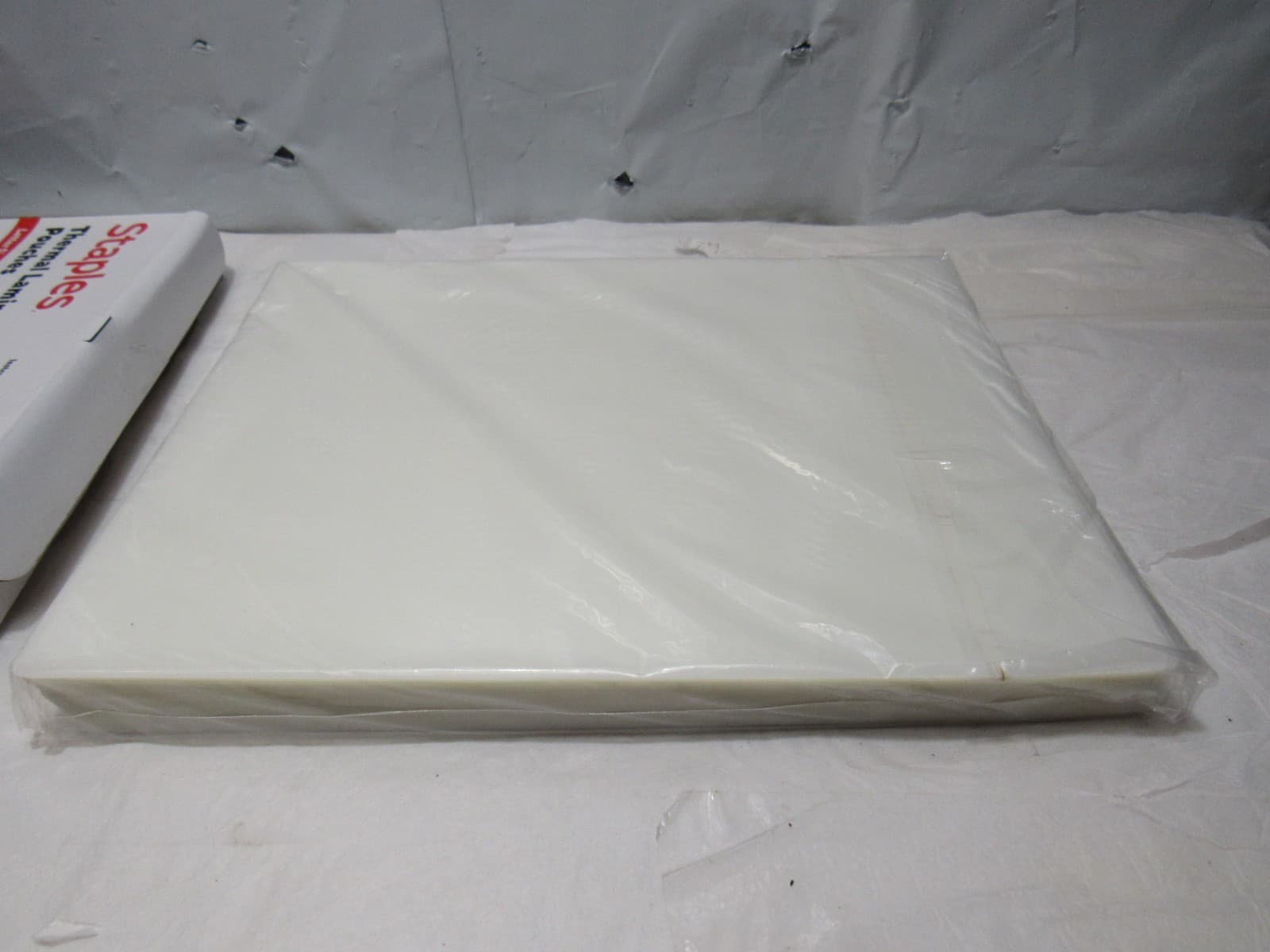 Staples 5 mil Thermal Laminating Pouches Letter Size 100 pack (S19K) - Thumbnail 5