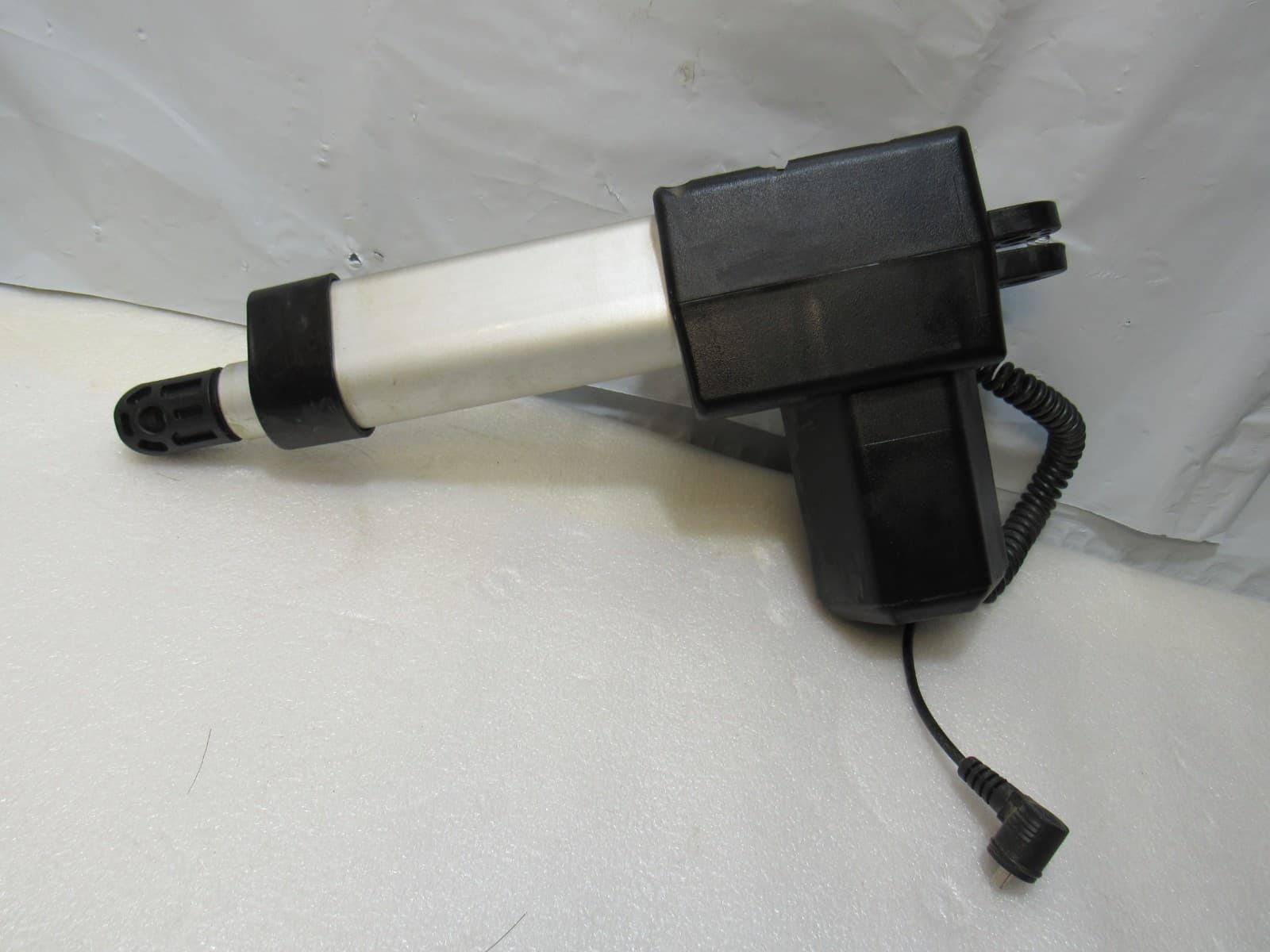 Okin DeltaDrive B11133 DC Motor DZ-SW-320-80-B1-24 (V17J) - Thumbnail 4