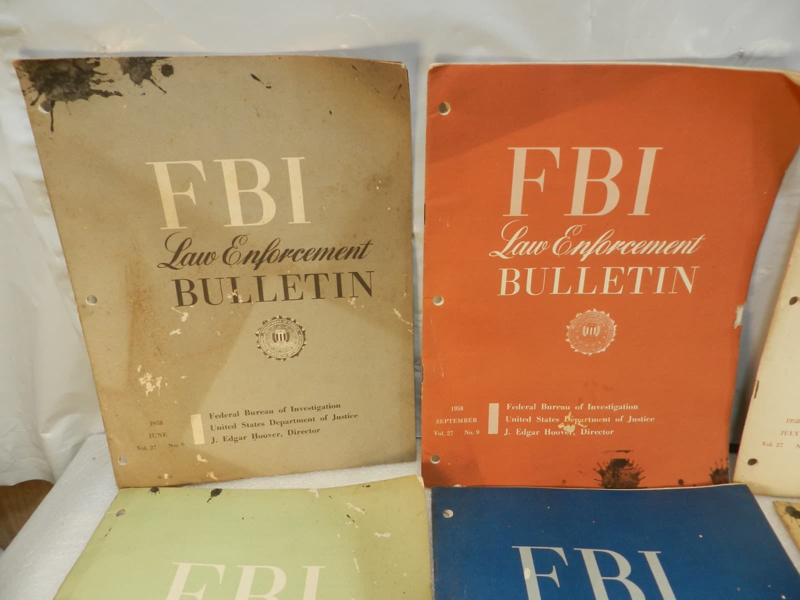 6 FBI Law Enforcement Bulletin 1958 Hoover Director (Y15JJ) - Thumbnail 2