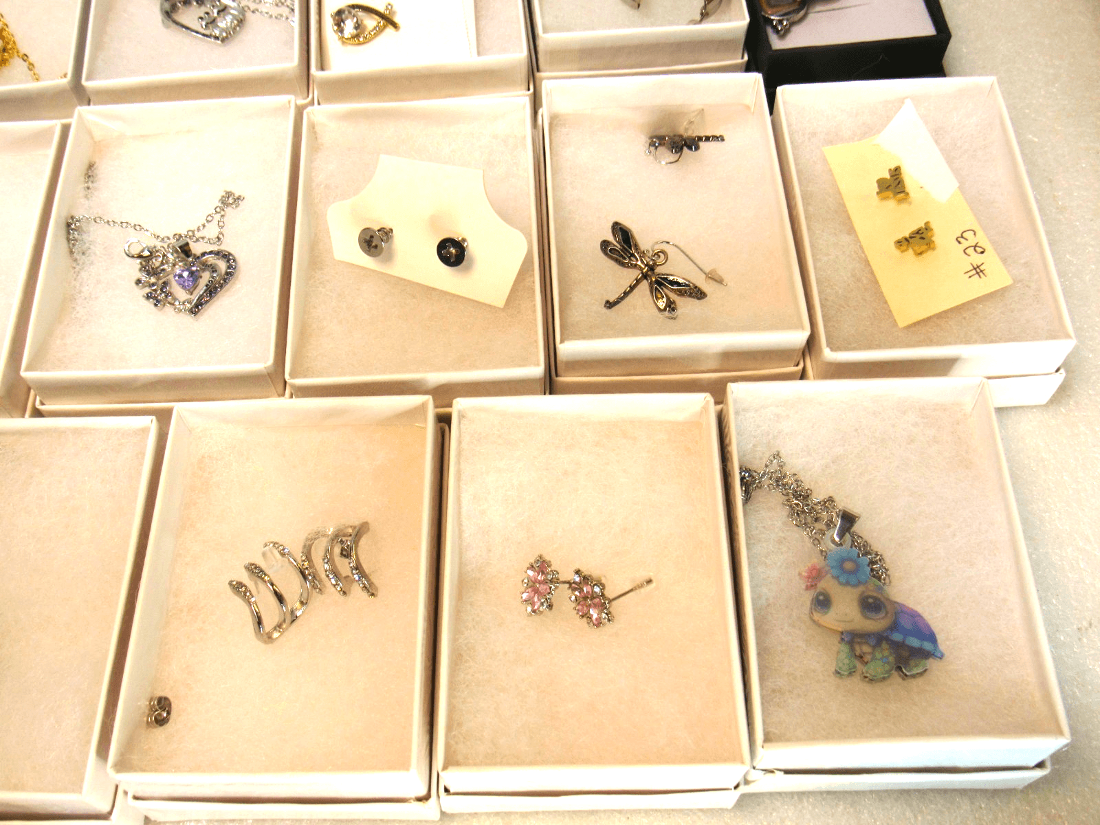 34 Pc New Fashion Jewerly Lot Necklaces Earrings Gift Boxes (Y14M) - Thumbnail 5