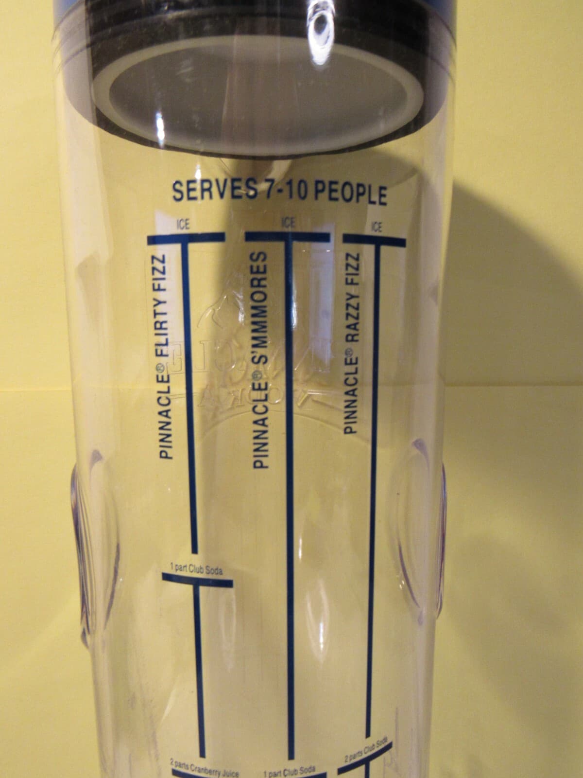 Pinnacle Vodka Acrylic Party Pitcher Mixer Shaker Drink Recipes Serves 7-10 G34M - Thumbnail 3