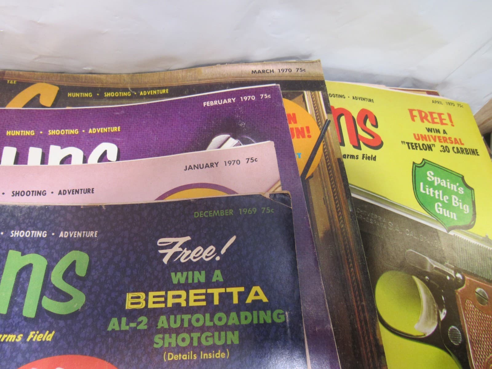 VTG Guns Magazine Lot of 44 - Handguns, Rifles, Combat Guns 60's 70's Y10JJ - Thumbnail 6