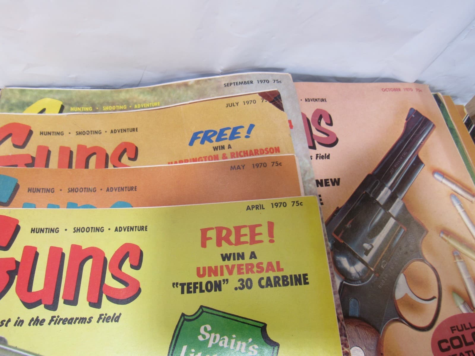 VTG Guns Magazine Lot of 44 - Handguns, Rifles, Combat Guns 60's 70's Y10JJ - Thumbnail 9
