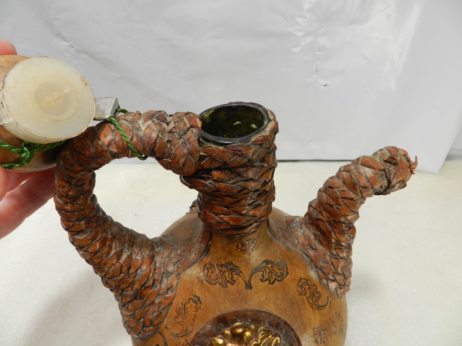 Vintage Italian Leather HandWrapped Decanter Bottle Lion Head Design Empty Y17J - Thumbnail 11
