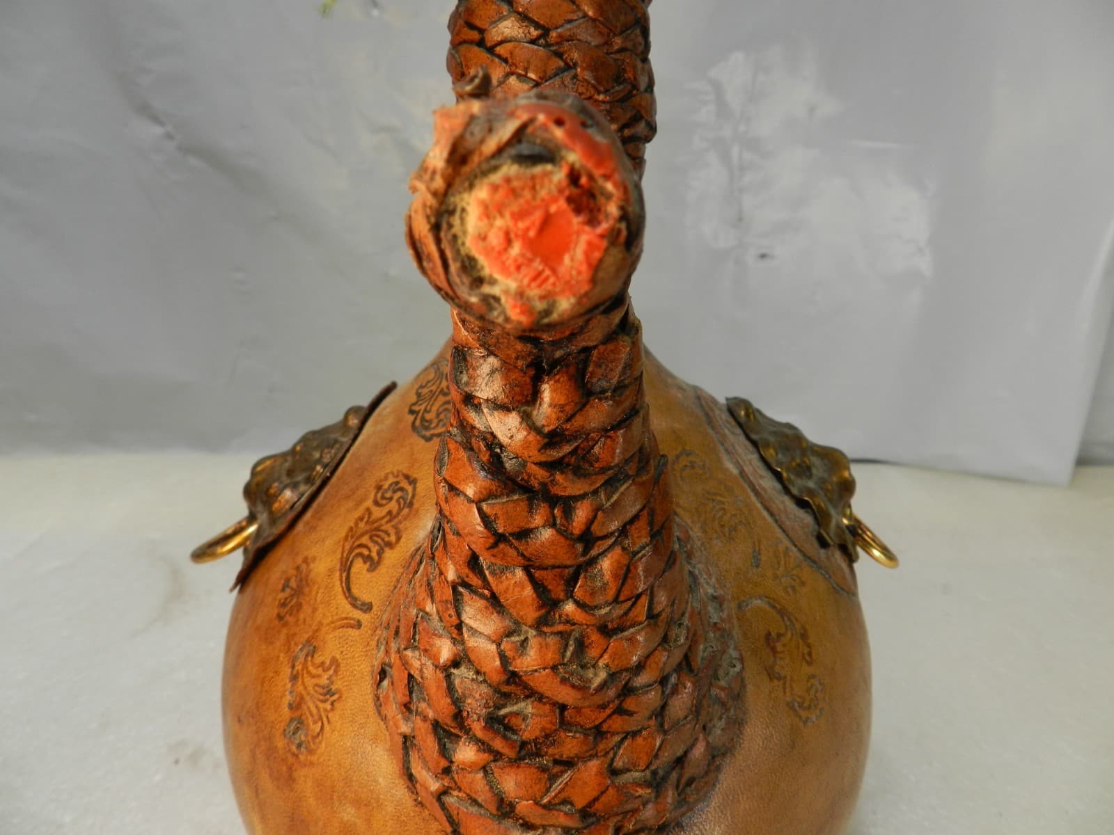 Vintage Italian Leather HandWrapped Decanter Bottle Lion Head Design Empty Y17J - Thumbnail 9