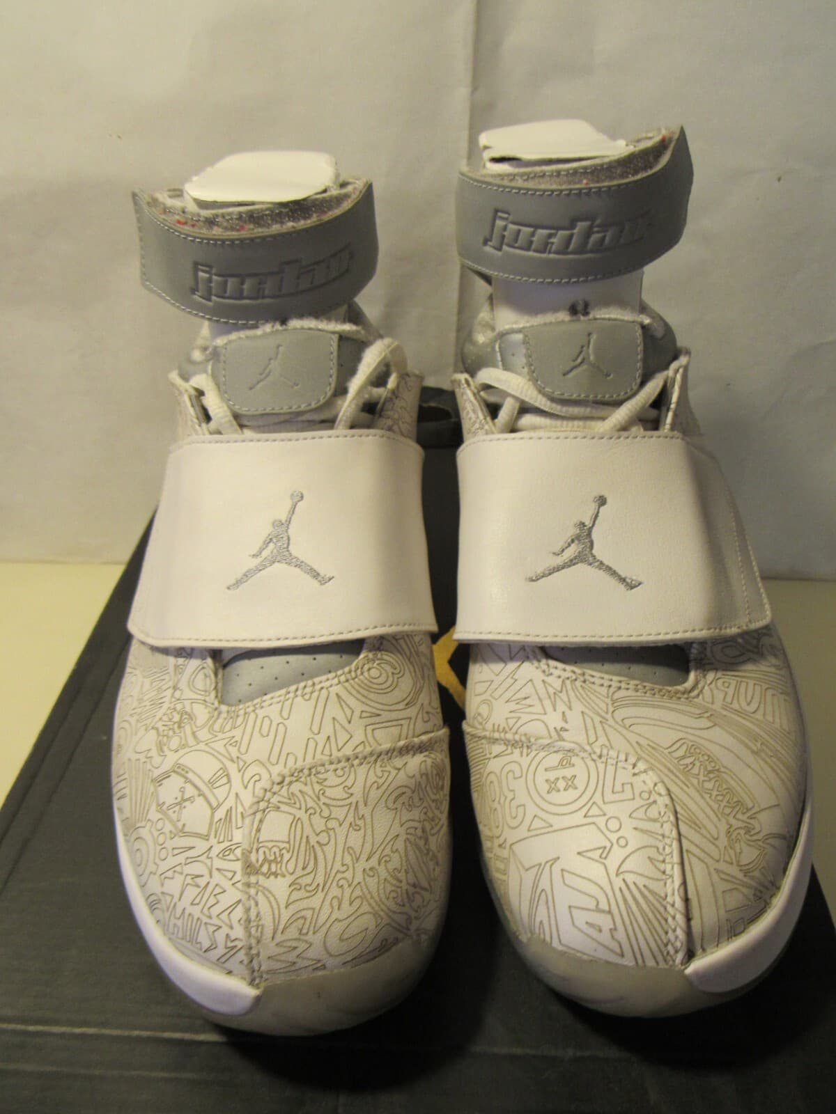 Nike Air Jordan XX 20 Retro Laser Anniversary White Silver 743991-100 Sz 10 G46 - Thumbnail 4