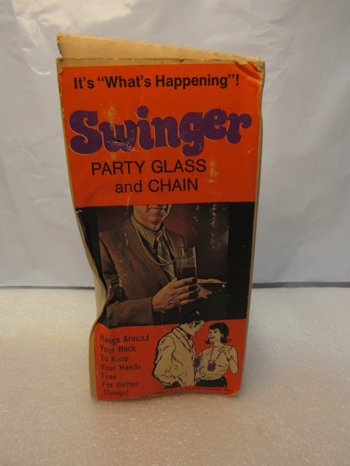 Vintage 70s Swinger Party Glass & Neck Chain Novelty Disco Hands Free W38J - Thumbnail 2