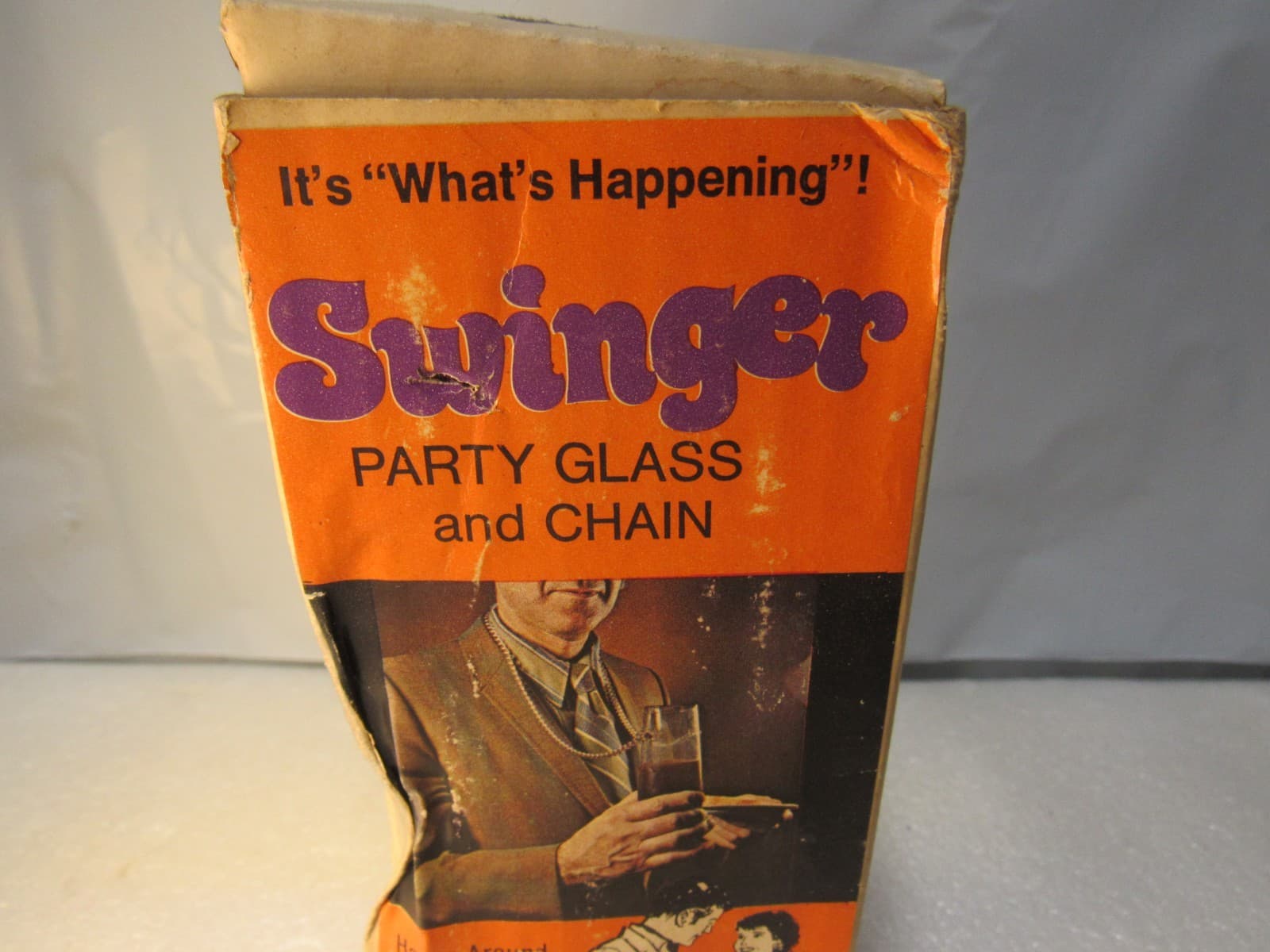 Vintage 70s Swinger Party Glass & Neck Chain Novelty Disco Hands Free W38J - Thumbnail 4