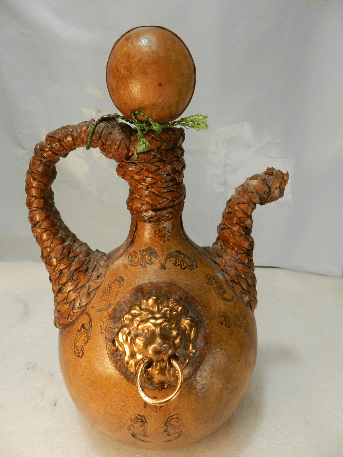 Vintage Italian Leather HandWrapped Decanter Bottle Lion Head Design Empty Y17J - Thumbnail 6