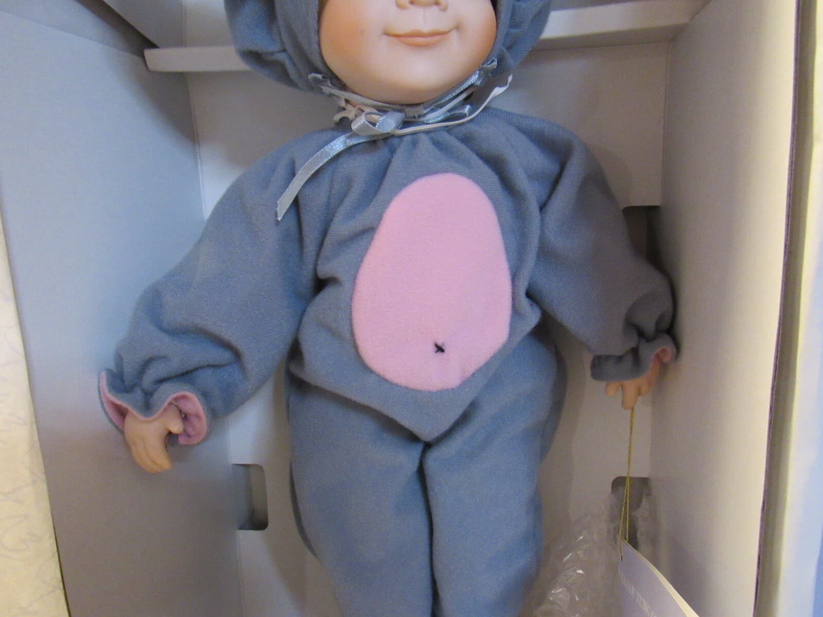 William Tung "Max" Mouse 15" Doll in box T16J - Thumbnail 5