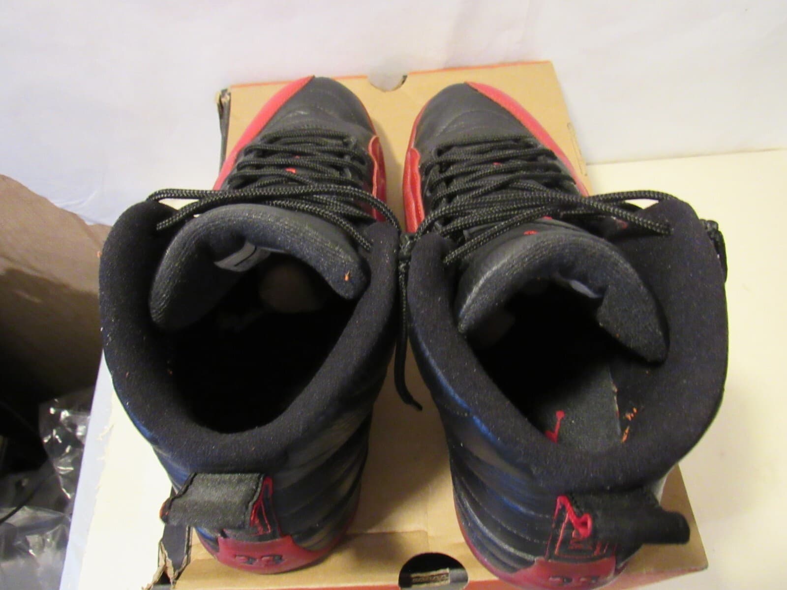 Jordan 12 Retro Mid Flu Game 130690002 Red/Black Size Mens 10 G59K - Thumbnail 6