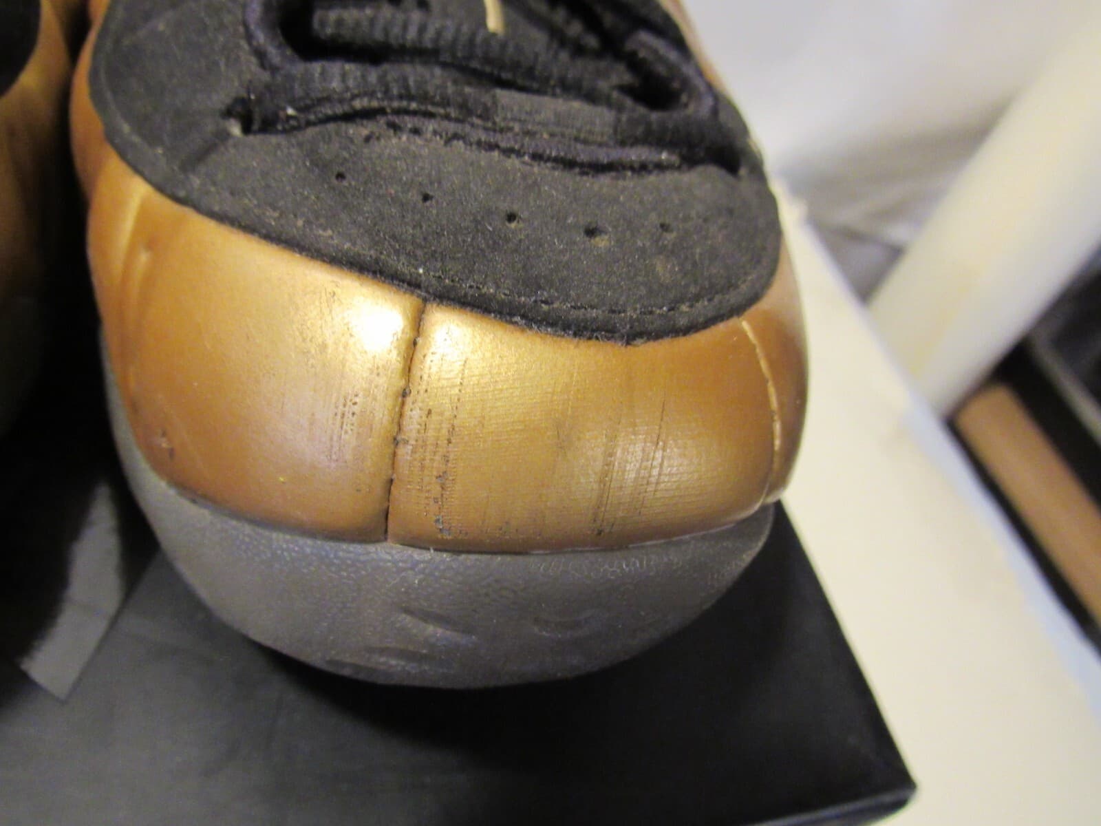 Nike Air Foamposite One Metallic Gold 2015 Size 10 314996-700 Black Gold G41K - Thumbnail 4