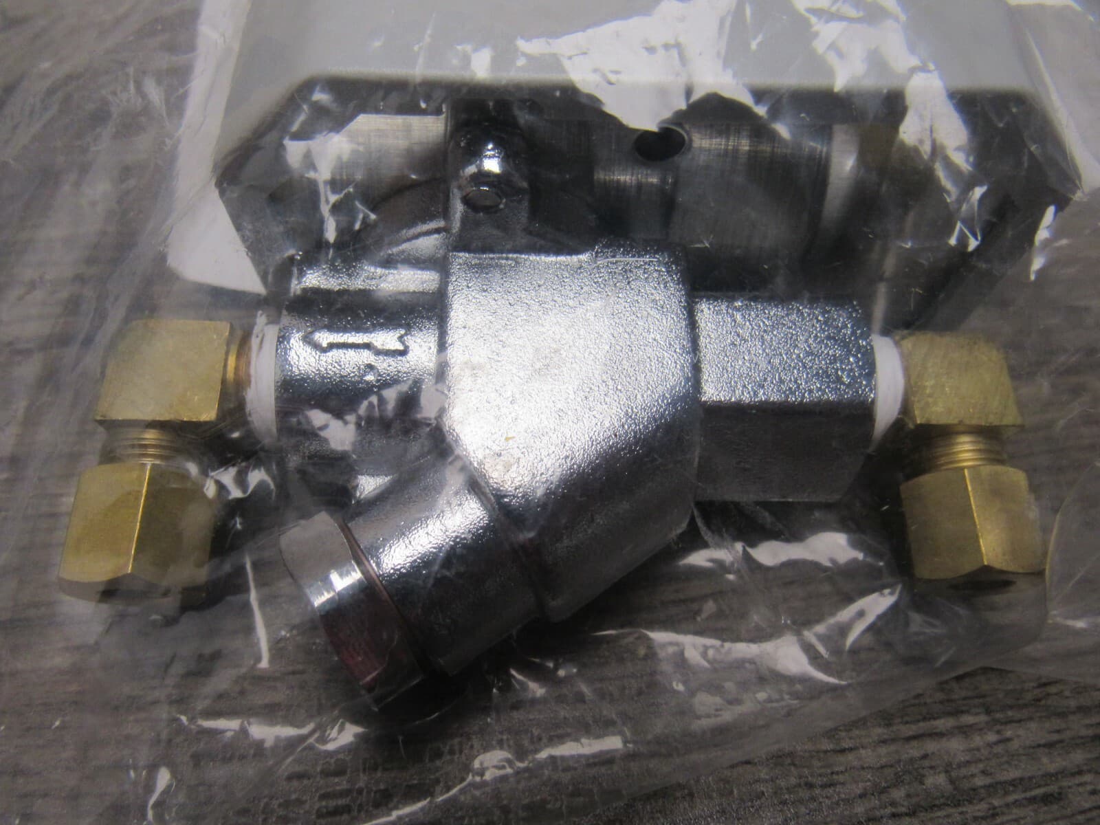 High Pressure Stainless Energy Save Electric Solenoid Valve NC 1/4" Inch 24V DC - Thumbnail 2