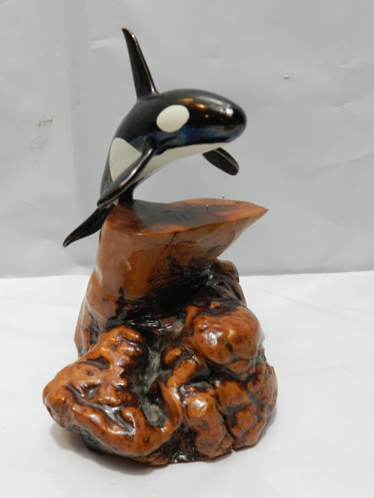 Orca Killer Whale Sculpture Mounted On Burlwood Base Artist John Perry Z84S