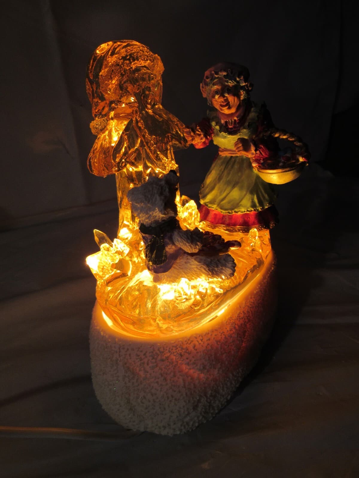 1996 Figi Santa "Room for One More" ice sculpture / A Secret Recipe light up M48 - Thumbnail 9