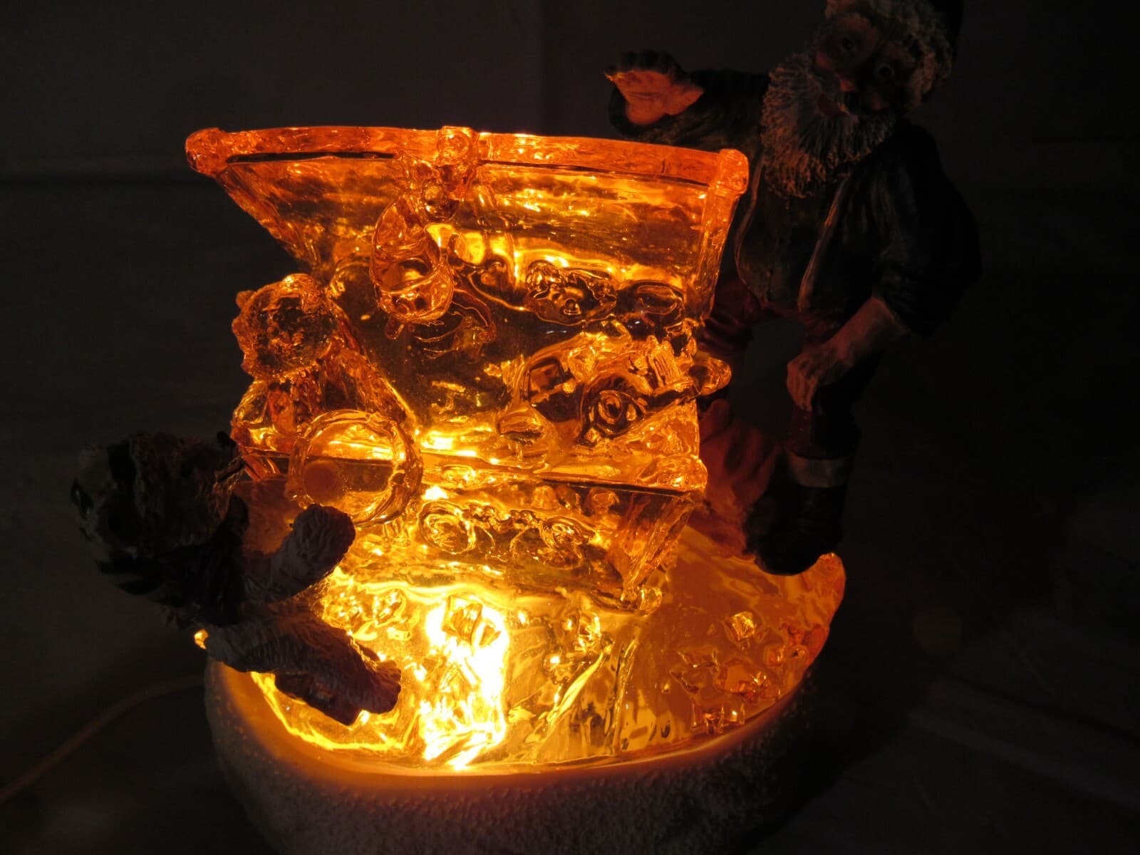 1996 Figi Santa "Room for One More" ice sculpture / A Secret Recipe light up M48 - Thumbnail 12