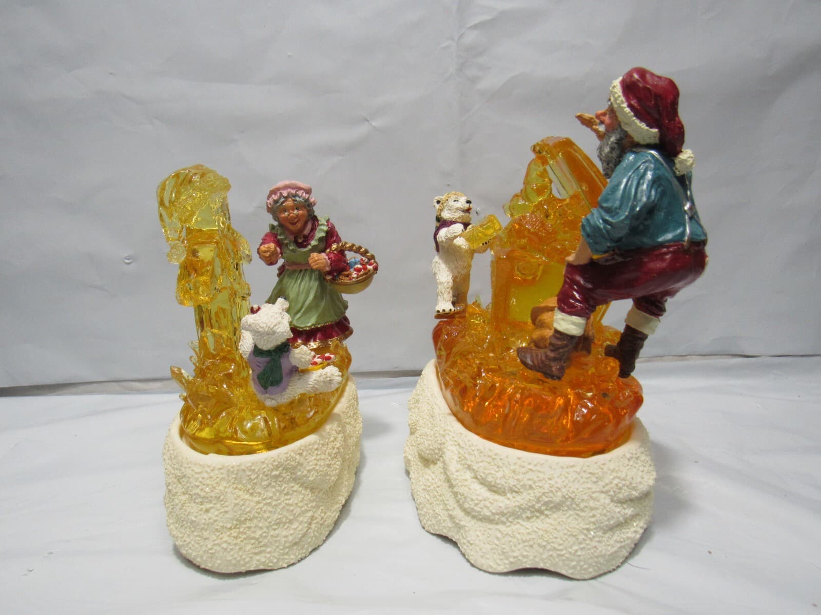 1996 Figi Santa "Room for One More" ice sculpture / A Secret Recipe light up M48 - Thumbnail 4