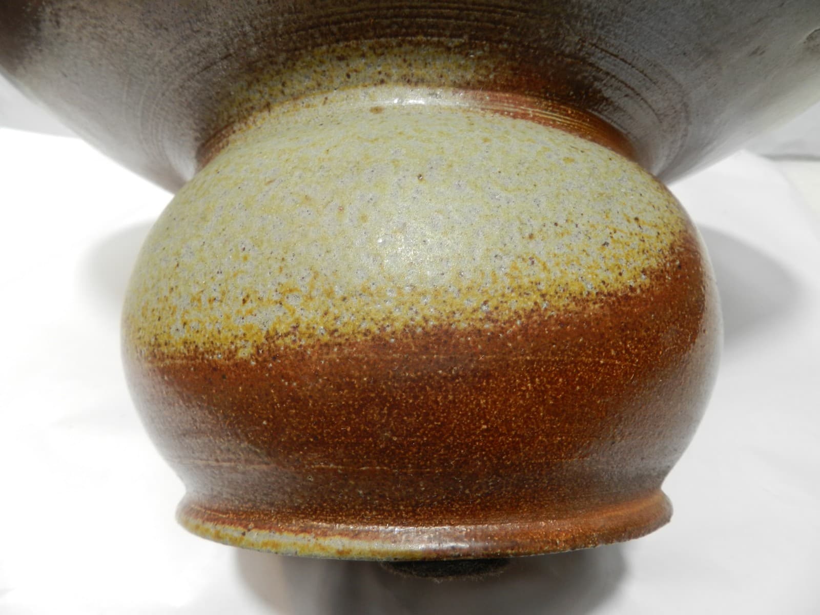 12.5" Ceramic Pottery Footed Serving Bowl Etched Flared Rim Earth Tones Z85S - Thumbnail 6