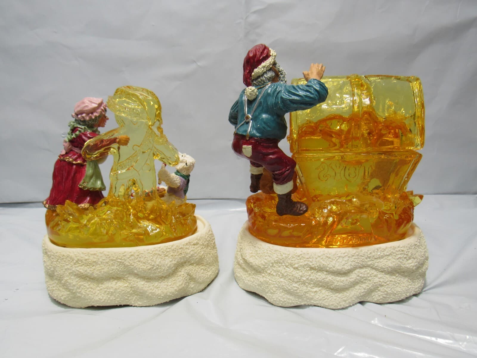 1996 Figi Santa "Room for One More" ice sculpture / A Secret Recipe light up M48 - Thumbnail 5
