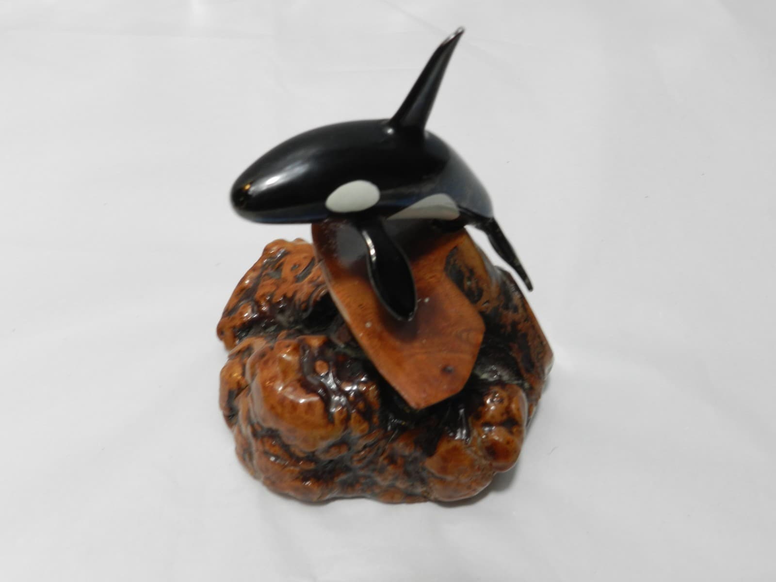 Orca Killer Whale Sculpture Mounted On Burlwood Base Artist John Perry Z84S - Thumbnail 7