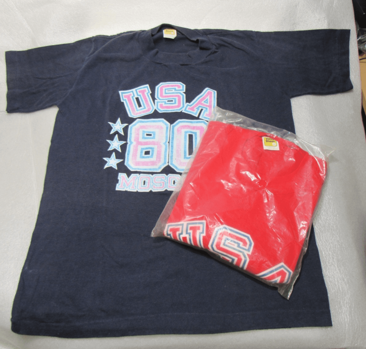Vintage 1980 Moscow Russia USA Summer Olympics T-Shirts Size Med. large (T78JJ)