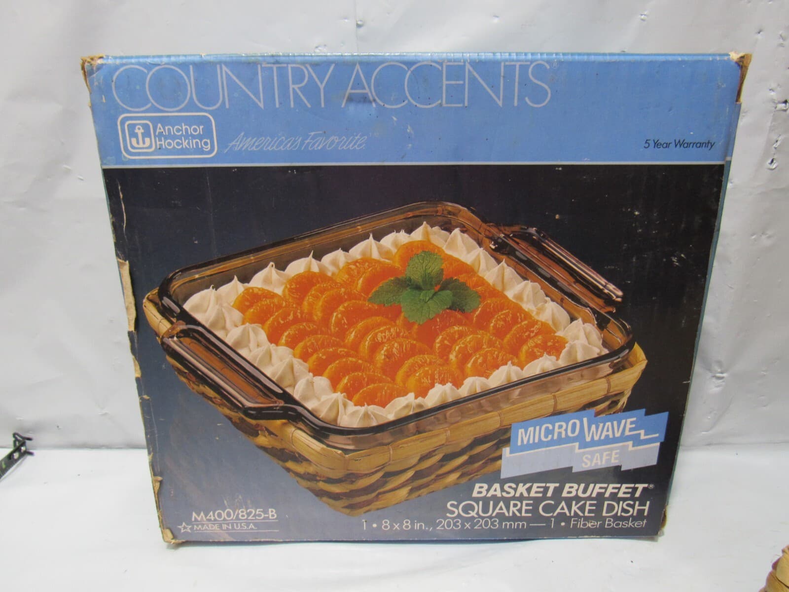 Anchor Hocking Brown Glass Basket Buffet Cake Pan w/Basket 8x8 (R31J) - Thumbnail 8