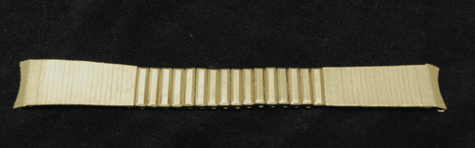 Vintage Kestenmade Watch Band Unused Mesh Stretch 1/20 Gold Filled Tops (E63S)