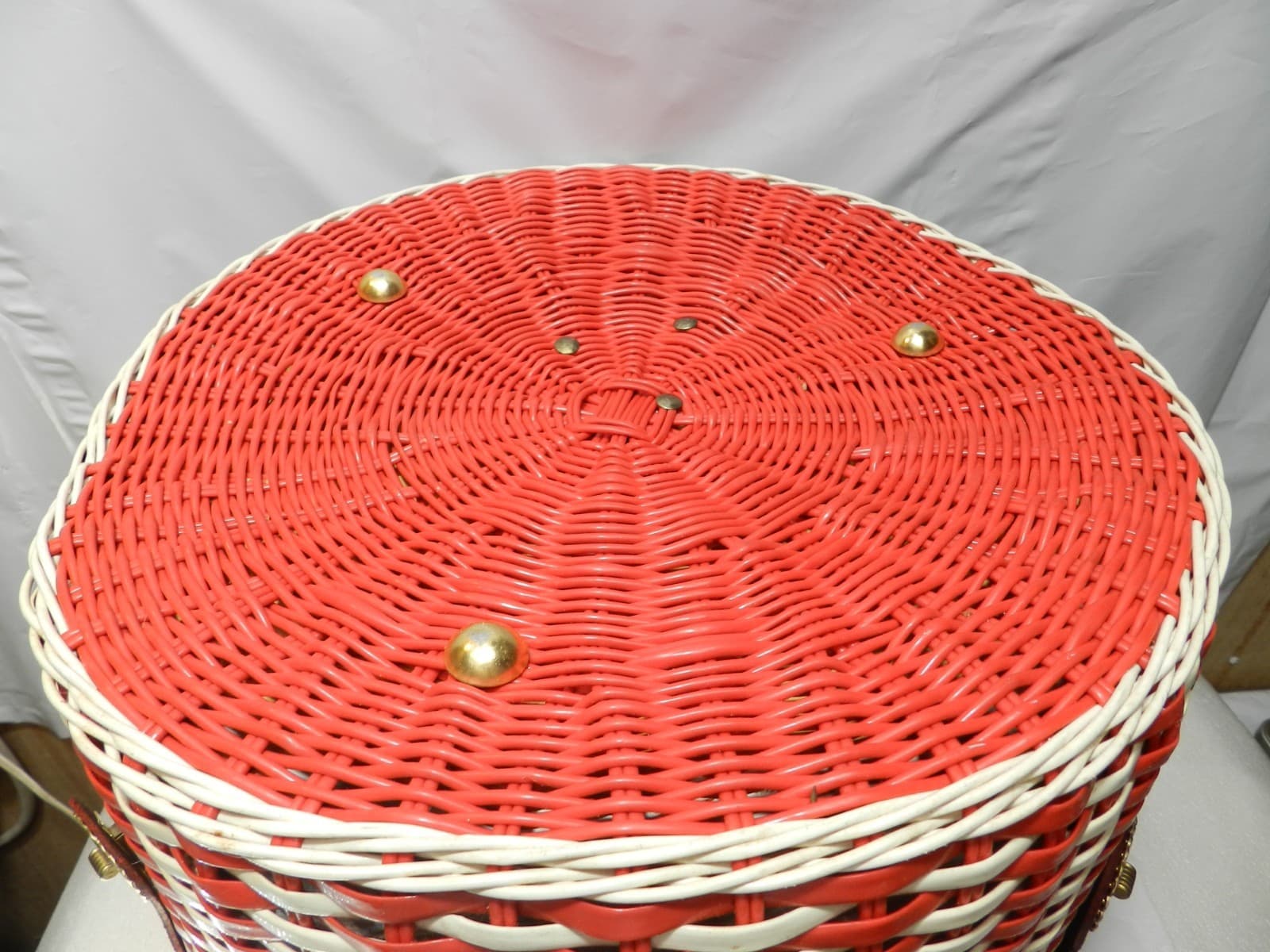 VTG 60s Red/White Wicker Hat Wig Box Locking Lid Beaded Handle Hong Kong 14" B4M - Thumbnail 18