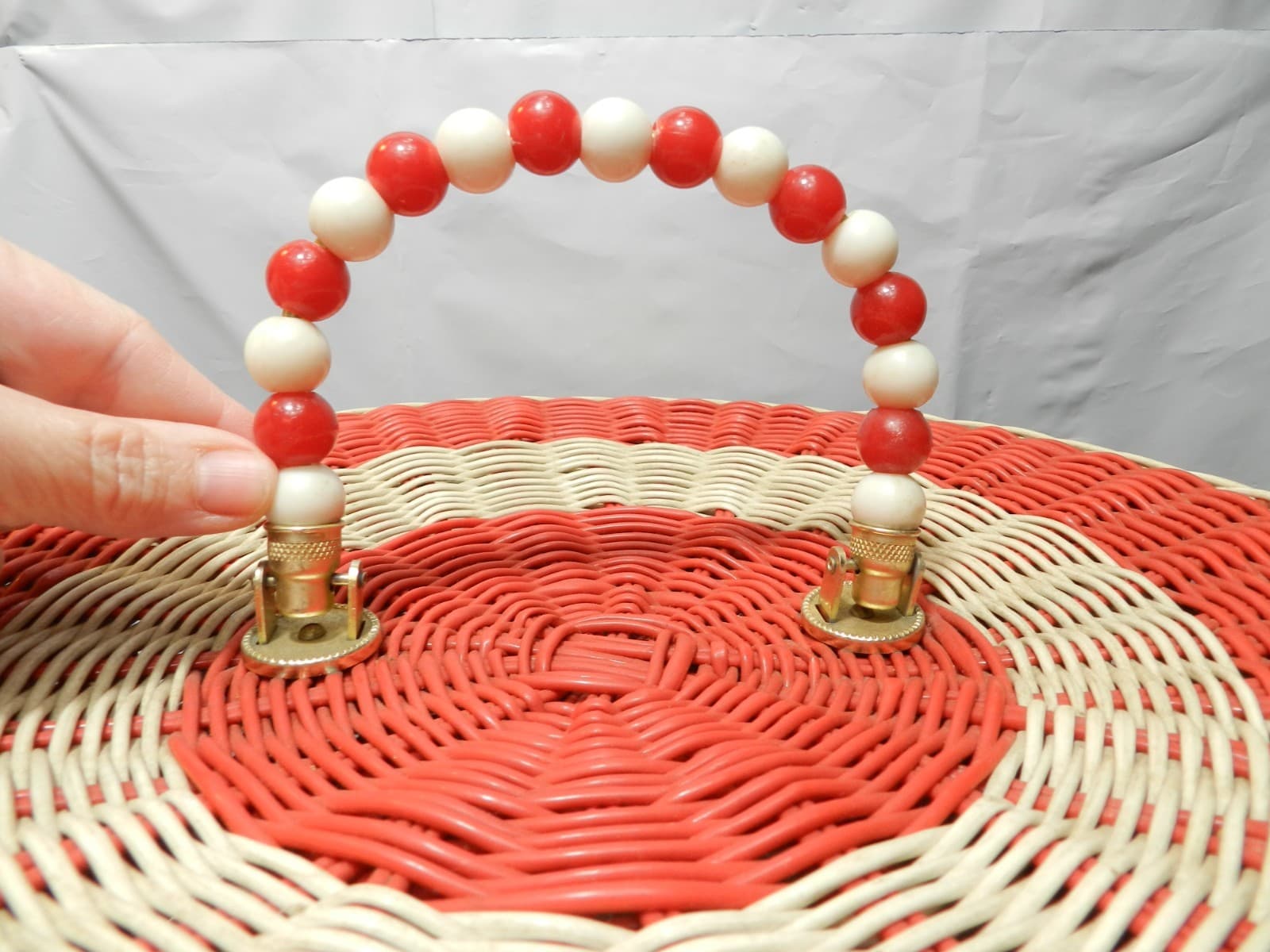 VTG 60s Red/White Wicker Hat Wig Box Locking Lid Beaded Handle Hong Kong 14" B4M - Thumbnail 11