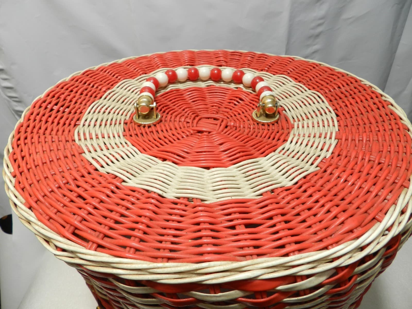 VTG 60s Red/White Wicker Hat Wig Box Locking Lid Beaded Handle Hong Kong 14" B4M - Thumbnail 2