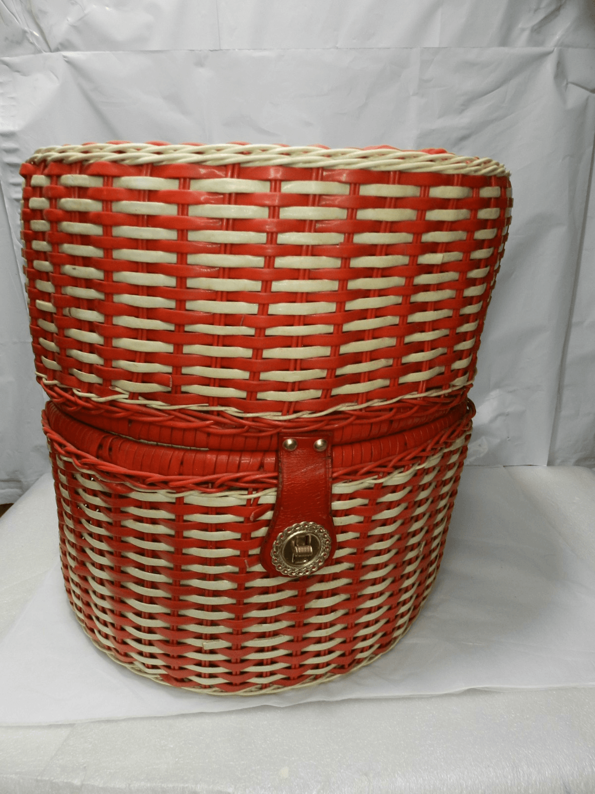 VTG 60s Red/White Wicker Hat Wig Box Locking Lid Beaded Handle Hong Kong 14" B4M - Thumbnail 17