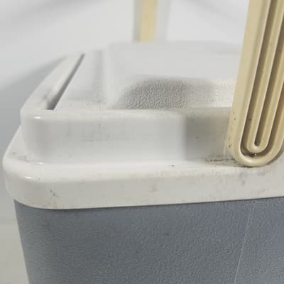 IGLOO Maxcold Portable Cooler With Handle Gray Vintage Made In USA - Thumbnail 8