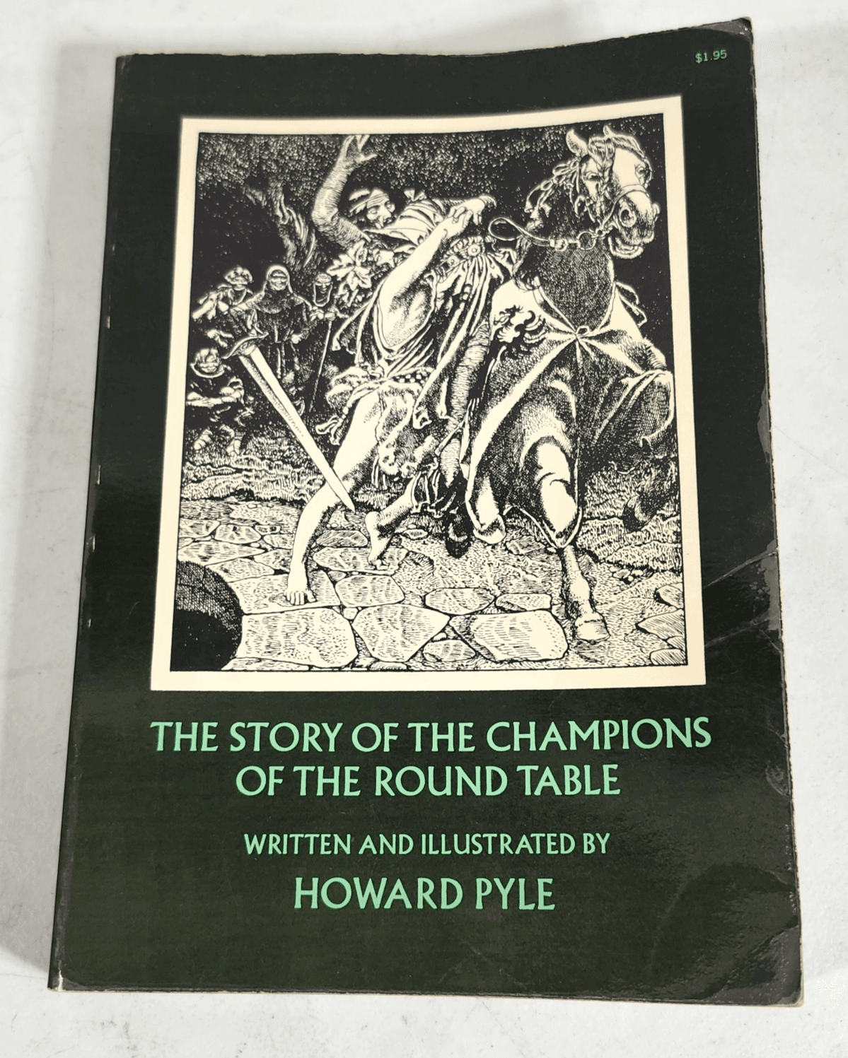 Story Of The Champions Of The Round Table Book By H, Pyle 1968 First Edition