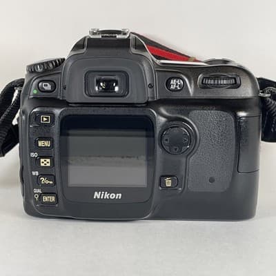 Nikon D50 DSLR Camera w/ Nikon 18-55mm AF-S DX GII Lens Battery Charger - Thumbnail 4