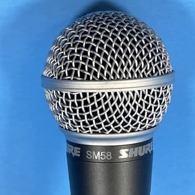 GENUINE Shure SM58 Wired XLR Dynamic Vocal Microphone w/Pouch & Clip - Thumbnail 2