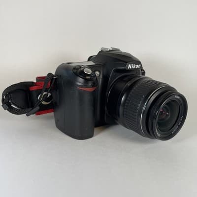 Nikon D50 DSLR Camera w/ Nikon 18-55mm AF-S DX GII Lens Battery Charger - Thumbnail 2