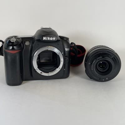 Nikon D50 DSLR Camera w/ Nikon 18-55mm AF-S DX GII Lens Battery Charger - Thumbnail 7