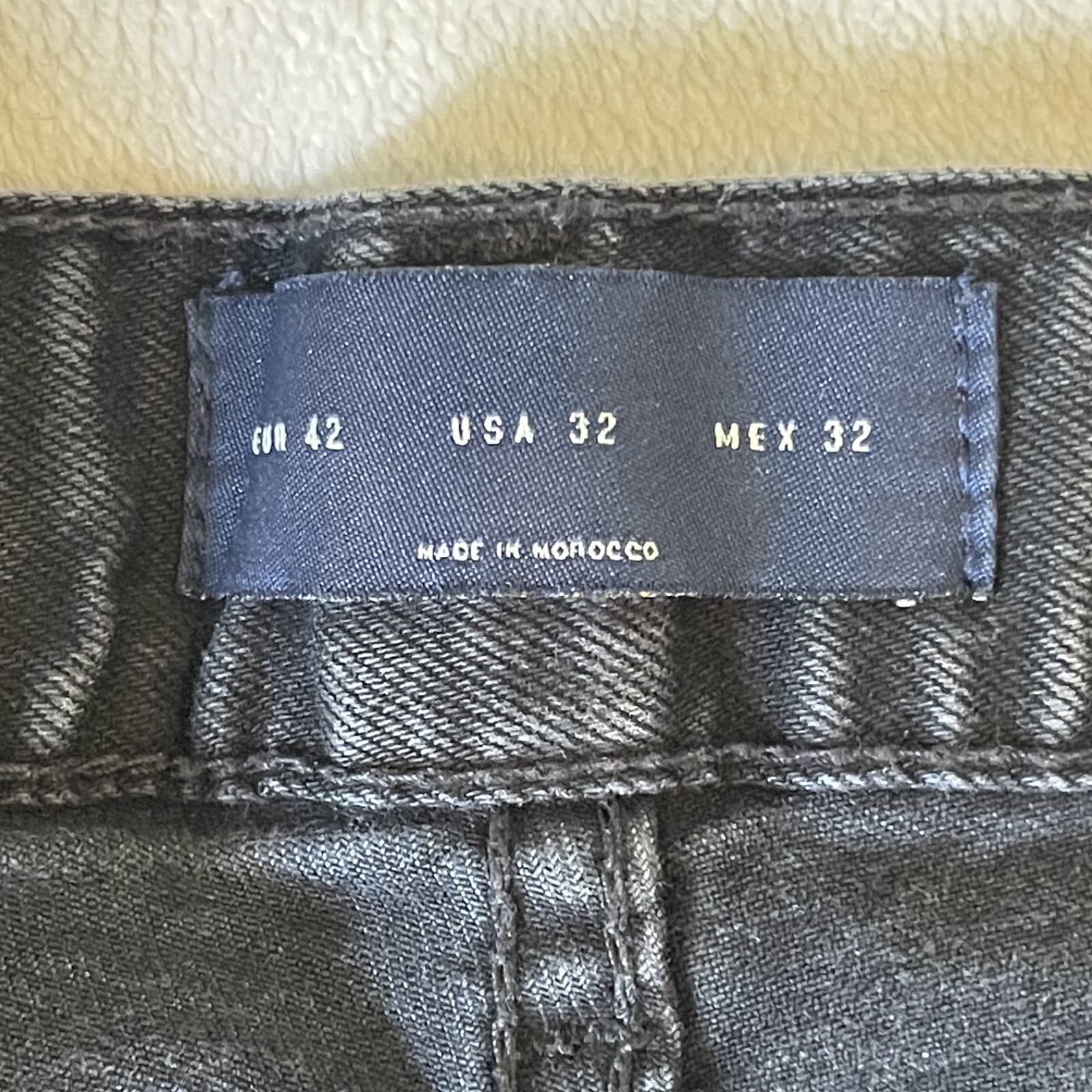 Zara ZMDC Pants Men’s Waist 32 Inseam 28 Faded Black Denim Jeans - Thumbnail 4