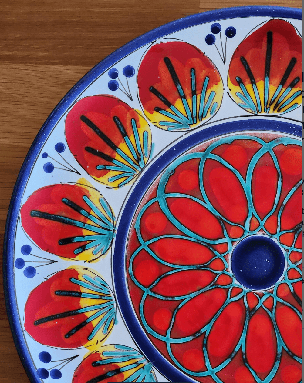 Arte d'Italia Allegria Round Serving Platter: 12.5", handmade Italian pottery - Thumbnail 2