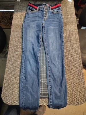 Cabi Jeans Women's Size 2 Button Fly Skinny Jeans Elastic Waist Medium Wash