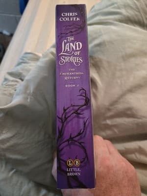 Chris Colfer The Enchantress Returns (Paperback) - Thumbnail 3