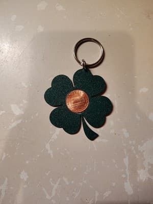 Lucky Penny Four Leaf Clover 3dPrinted Keychain Color Of Green May Vary On Stock - Thumbnail 2