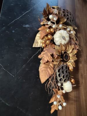 Artificial Autumn Harvest Hanging Swag with Pumpkins and Leaves for Decor - Thumbnail 3