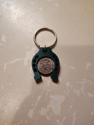 Lucky Quarter Horseshoe 3dPrinted Keychain Color Of Green May Vary Base On Stock - Thumbnail 2